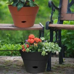 Southern Patio Newbury 12.75 in. Black Resin Self-Watering Hanging Basket Planter -Achla Designs Shop black southern patio hanging planters nh1312bk 31 1000
